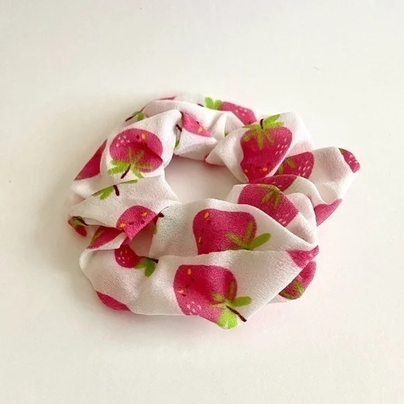 Woman | Scrunchies with Fruit Prints | Set of 5 - Picture 7 of 16